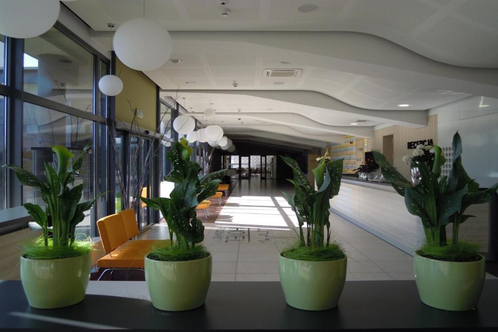 Hotel Poznanski A2 Luboń Extérieur photo