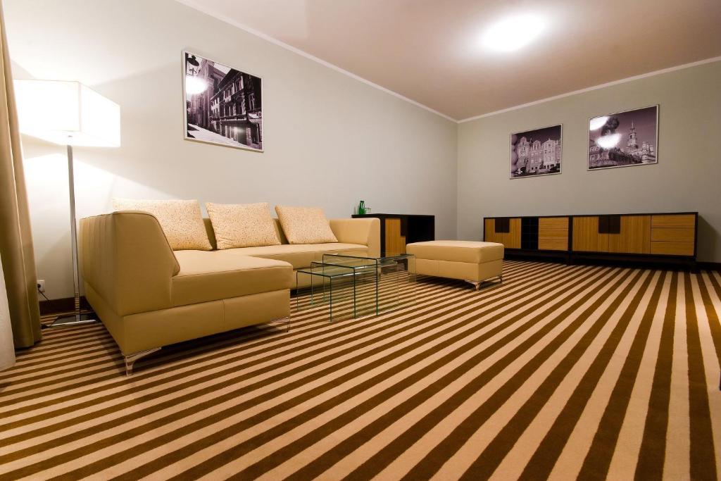 Hotel Poznanski A2 Luboń Chambre photo